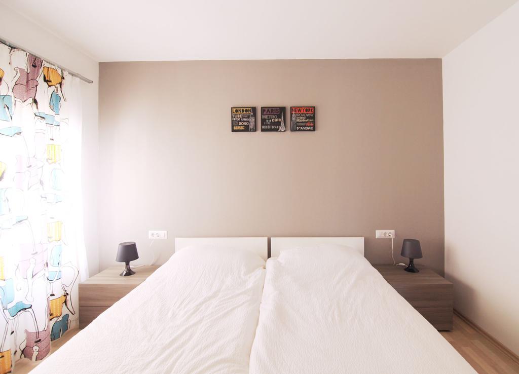 Apartment Vita フンタナ 部屋 写真